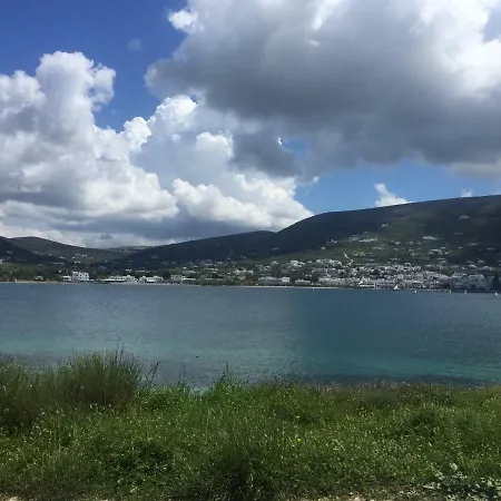 Violeta At Livadia * باروس