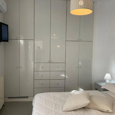 Apartment Violeta At Livadia